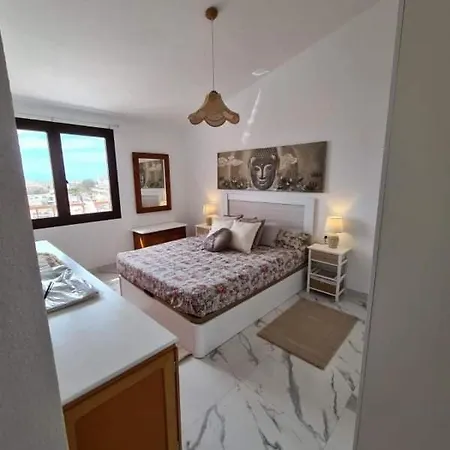 Wonderful Penthouse With View Playa Vistas 아파트 아로나