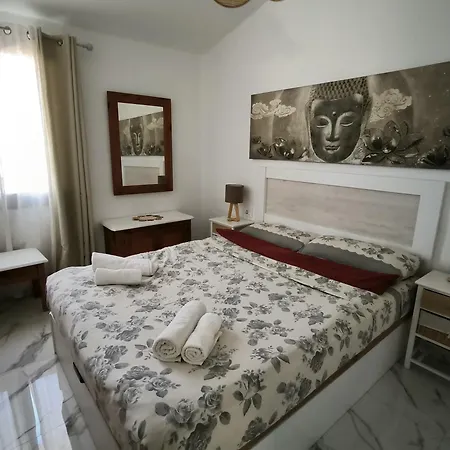 Wonderful Penthouse With View Playa Vistas 아로나