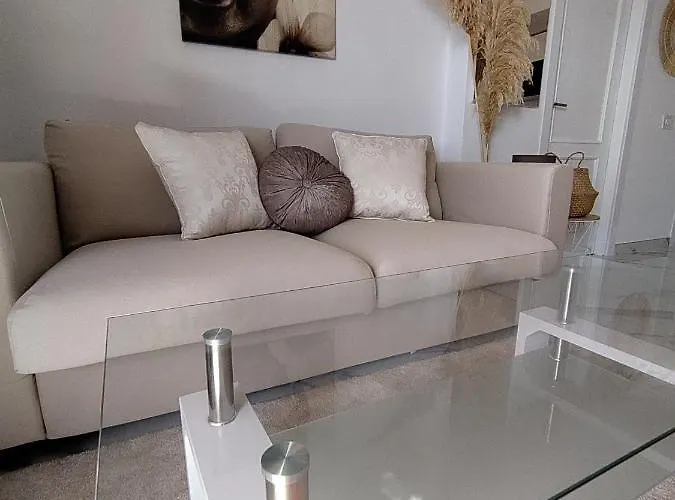 Wonderful Penthouse With View Playa Vistas ארונה