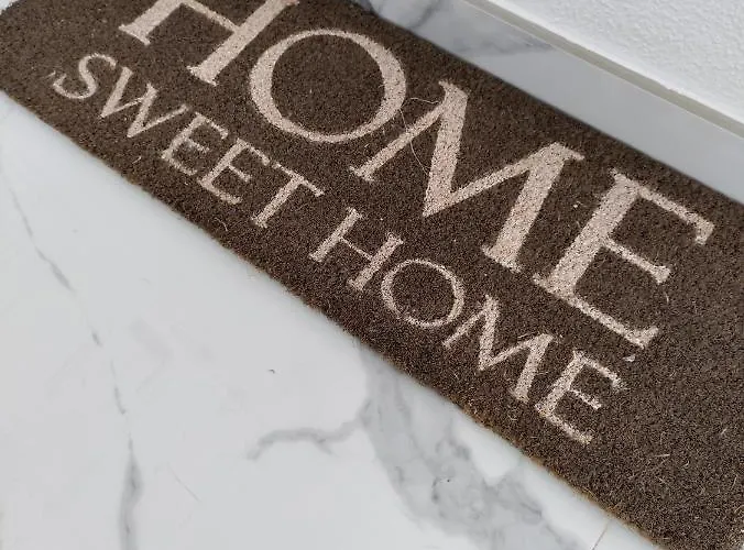 Wonderful Penthouse With View Playa Vistas דירה *