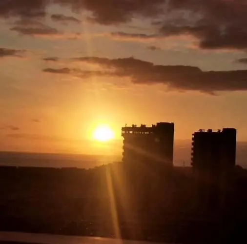 Wonderful Penthouse With View Playa Vistas