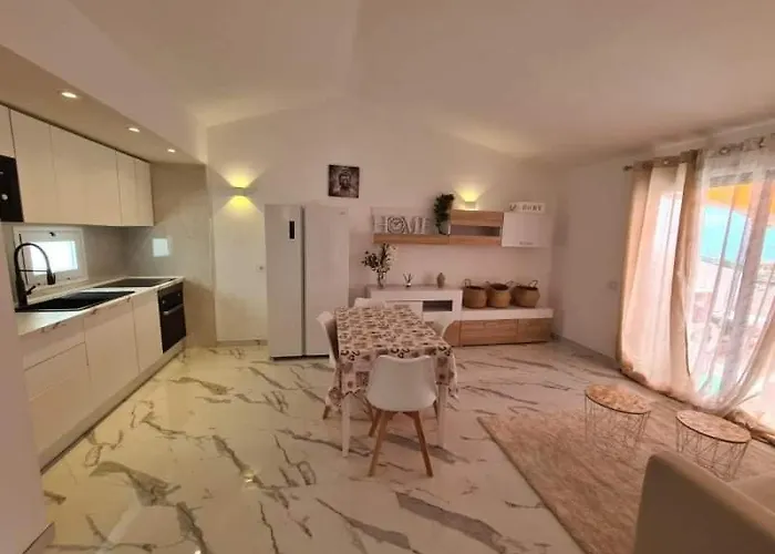 Apartmán Wonderful Penthouse With View Playa Vistas Arona (Tenerife)